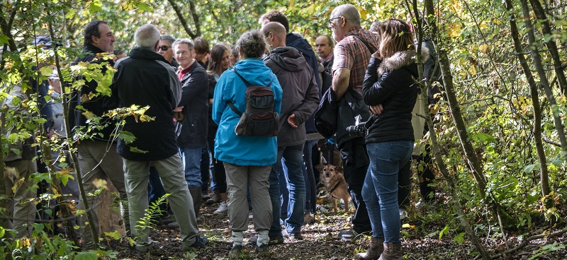 Association en visite sur le terrain